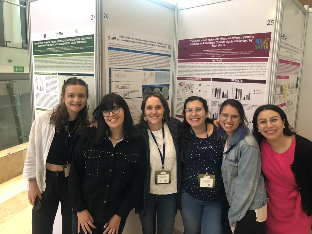 MJP Lab group at the XV Reunión de la Sociedad de Biología Vegetal in La Serena, Chile, 2024